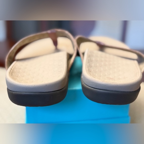 Vionic Shona Supportive Sandal flip flop Sz 8 - Picture 4 of 8